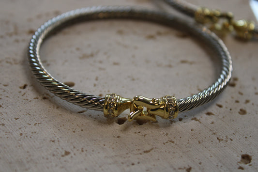 Clasp Bangle