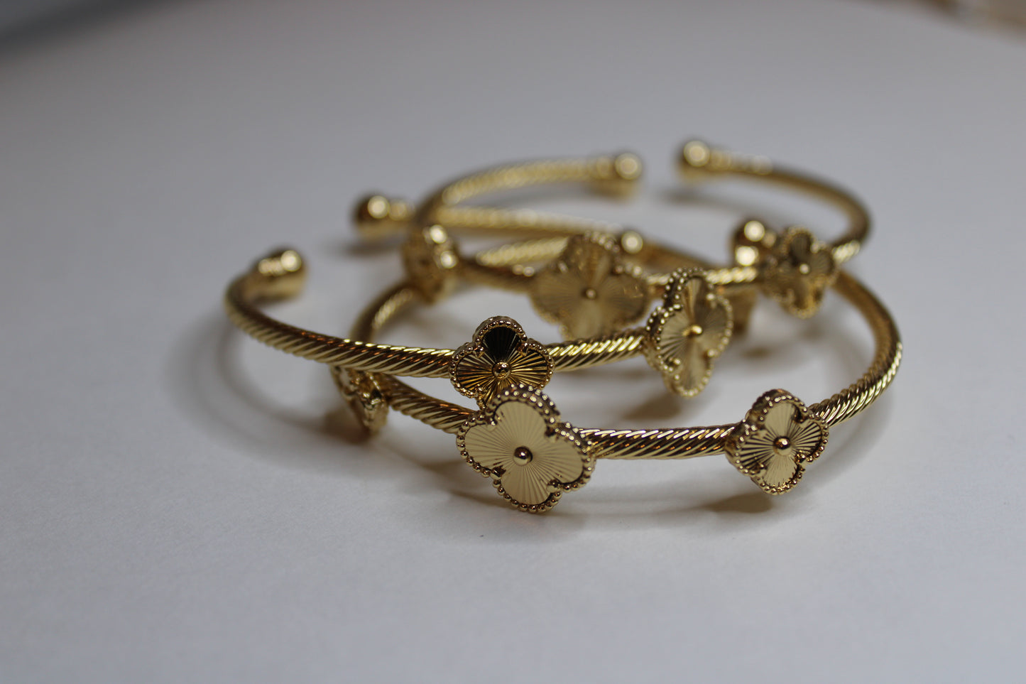 3 Clover Bangle