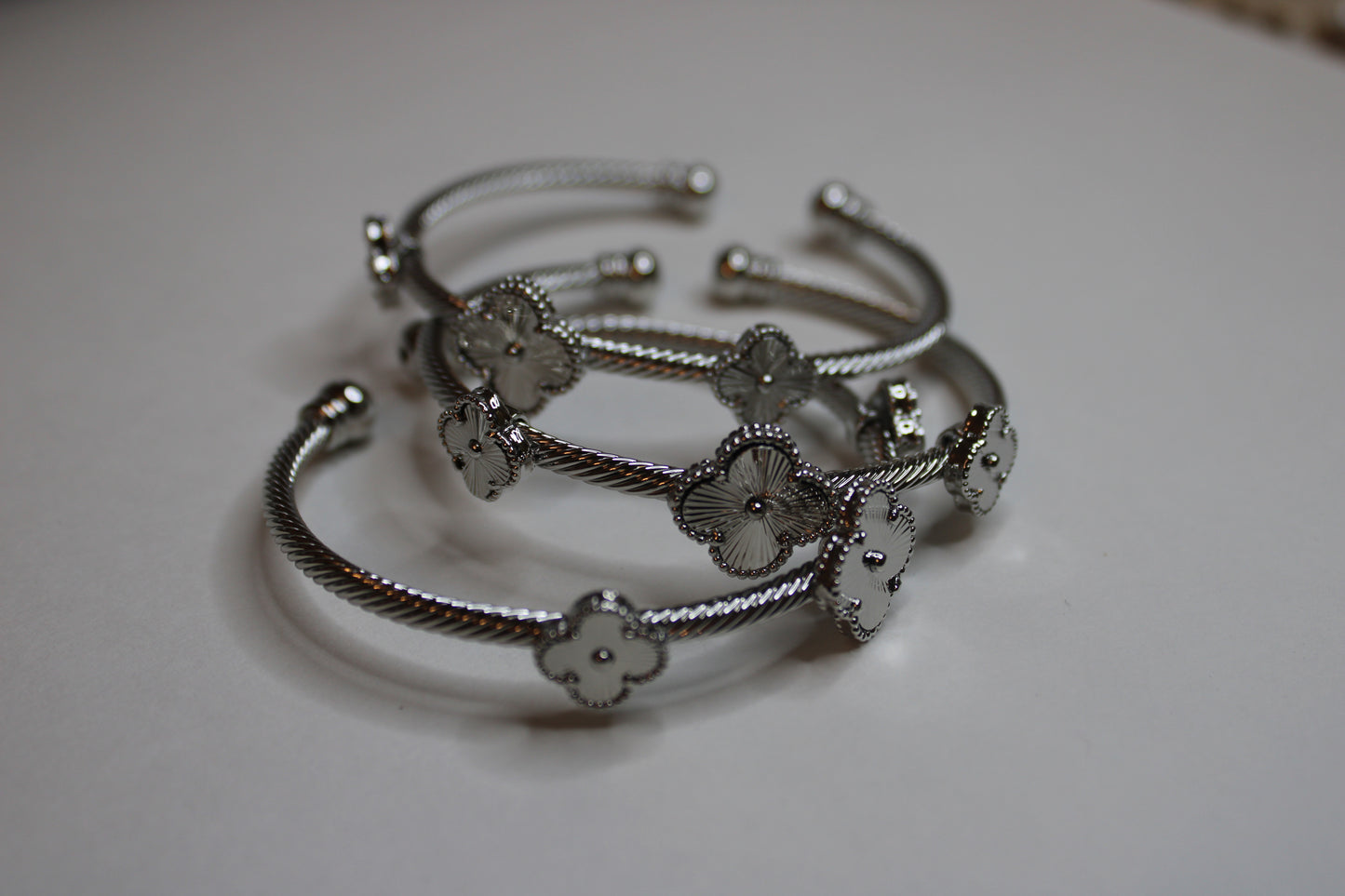 3 Clover Bangle
