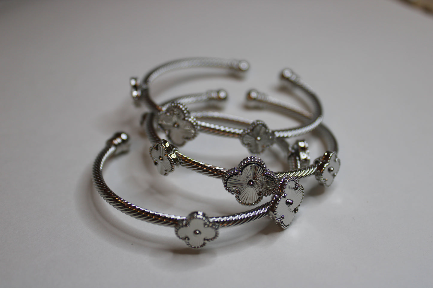3 Clover Bangle